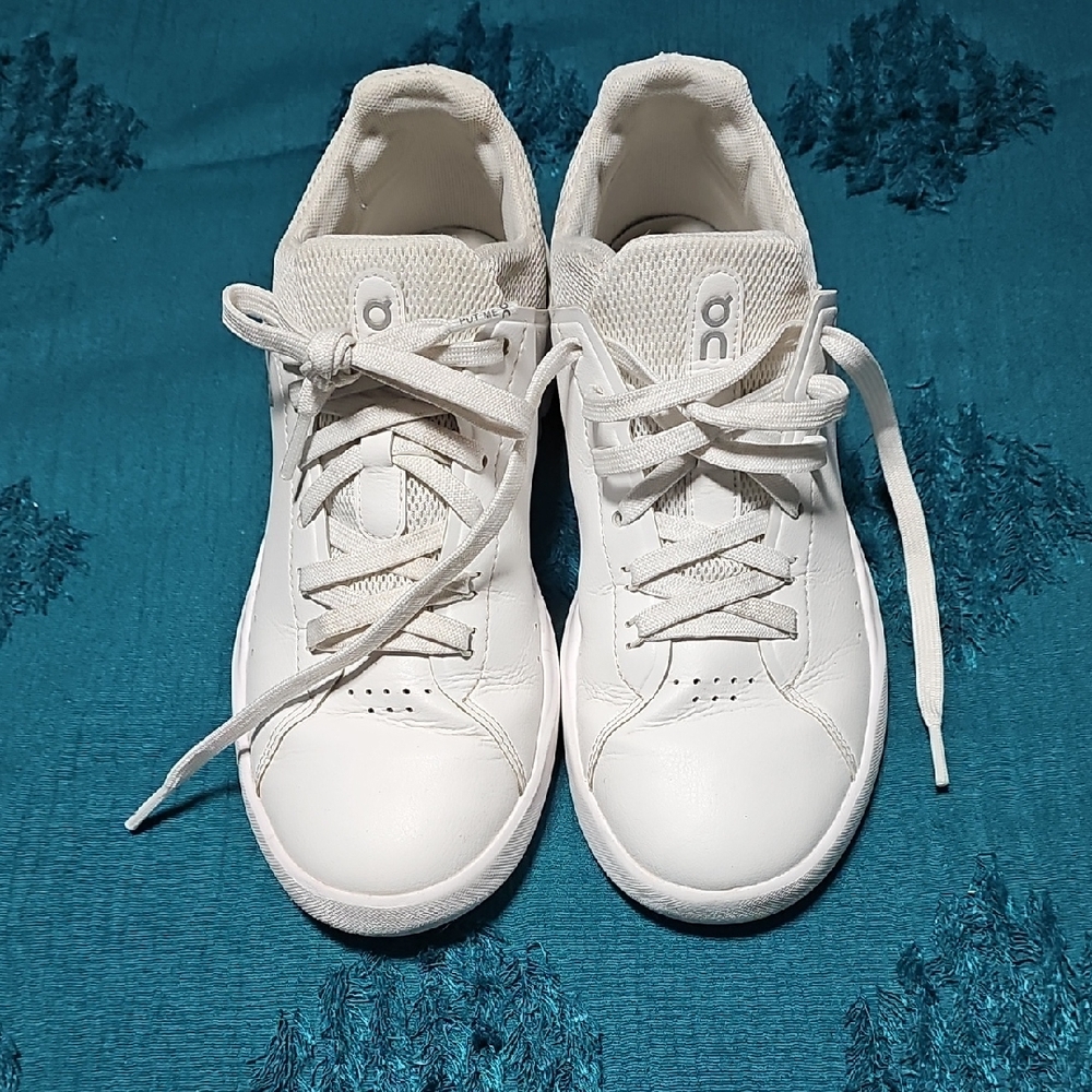 On Running Off-White Mesh Low-Top Sneakers